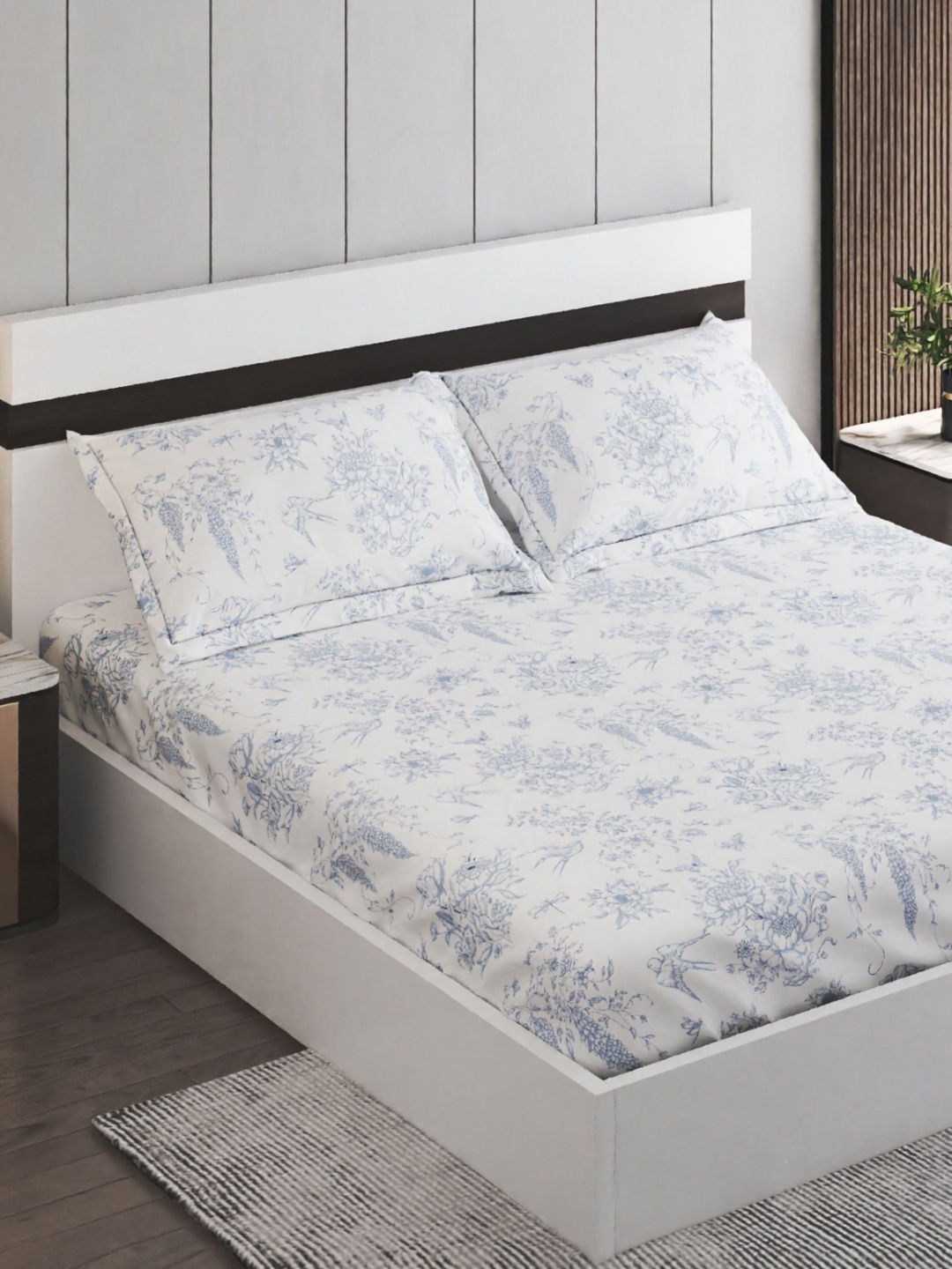 

Home Centre Oxford Mist Blue Printed Cotton 200 TC Single Bedsheet Set 2.28 x 1.52m