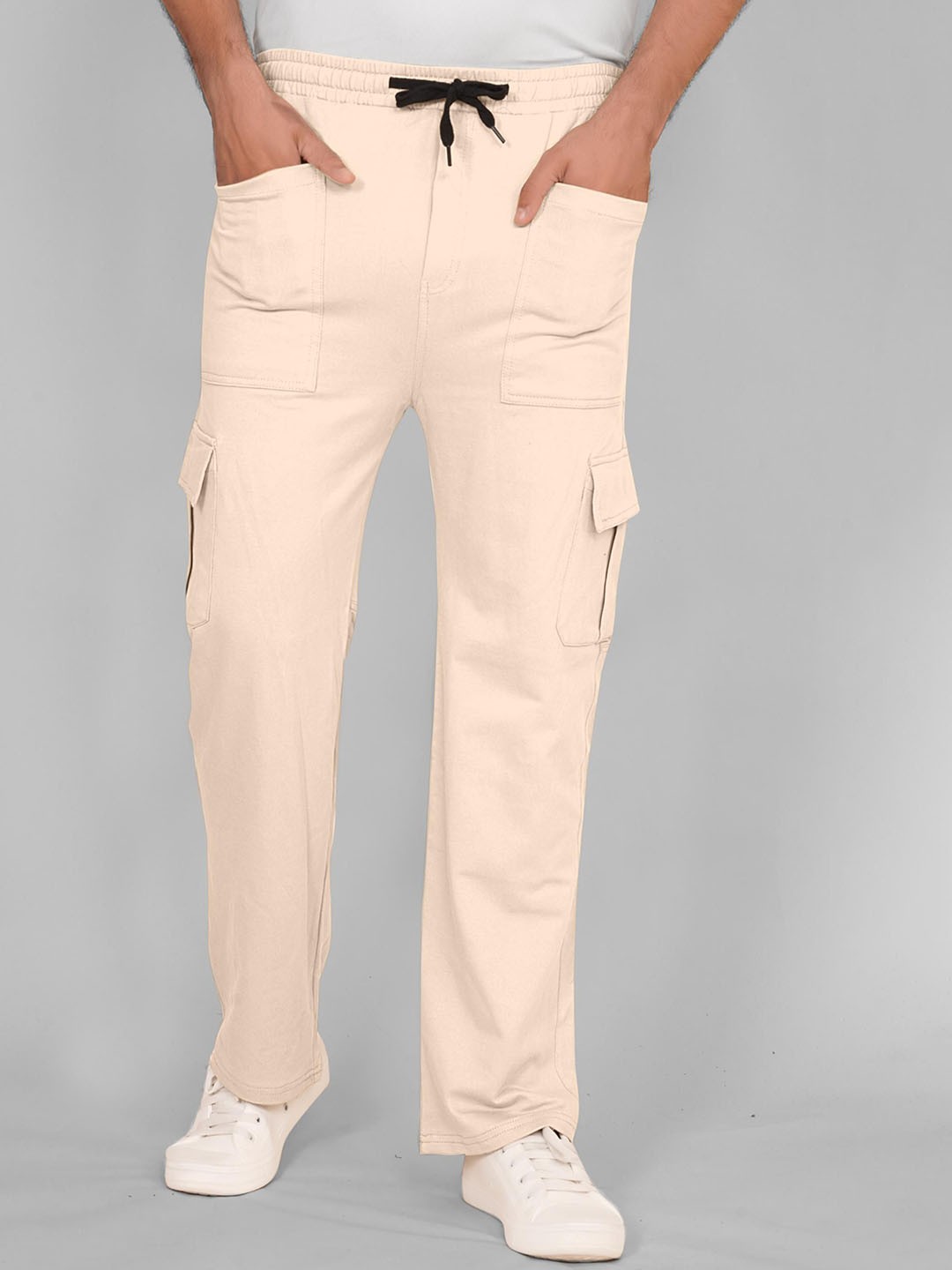 

BLURR Men Cotton Relaxed Regular Fit Trousers, Cream