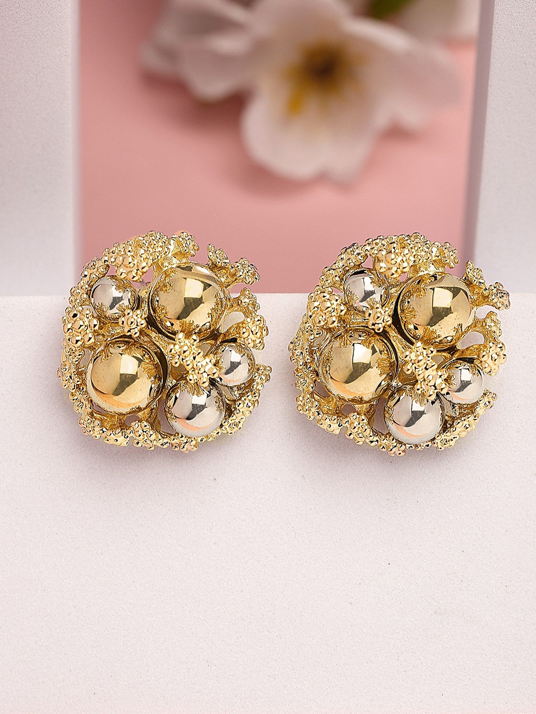 

Bohey by KARATCART Set of 3 Round Shaped Studs, Gold