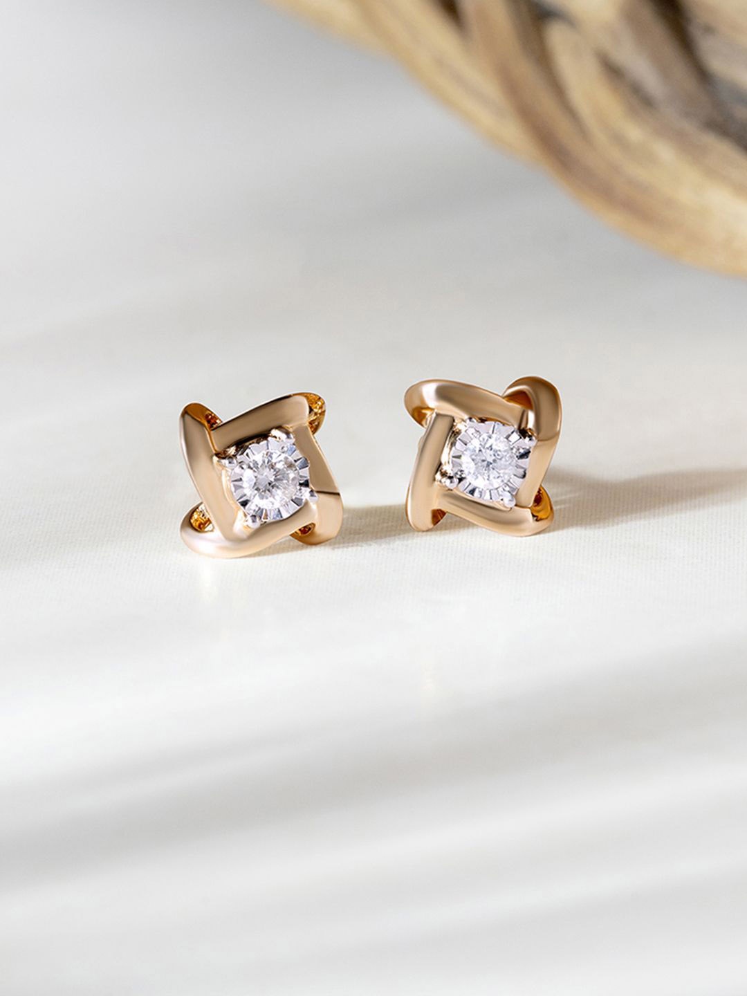 

Mia by Tanishq Women 14KT Basketry Radiance Gold & Diamond Stud Earrings -1.21g, Yellow