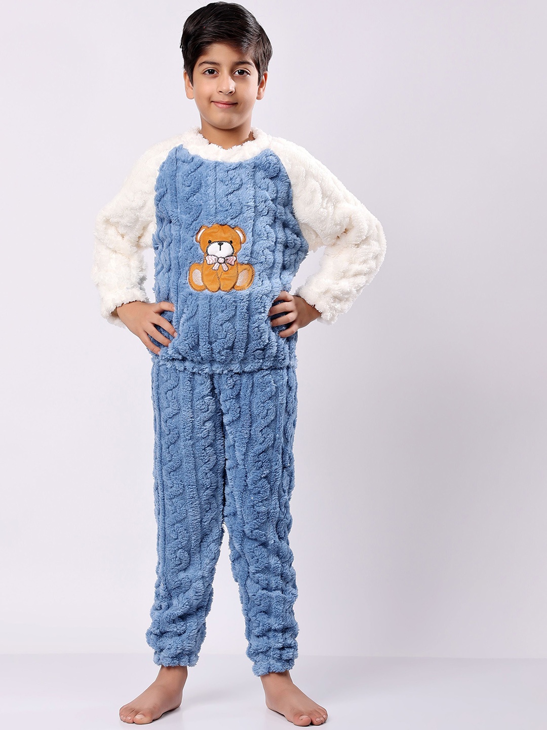 

Lugo Kids Printed Winter Night suit, Blue