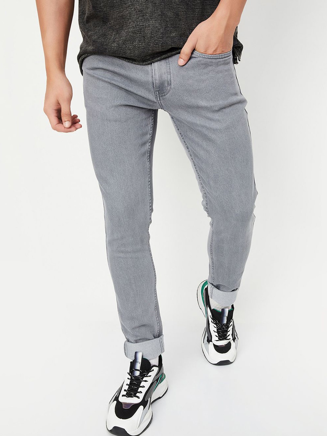 

max Men Cotton Low Distress Mid-Rise Casual Jeans, Grey