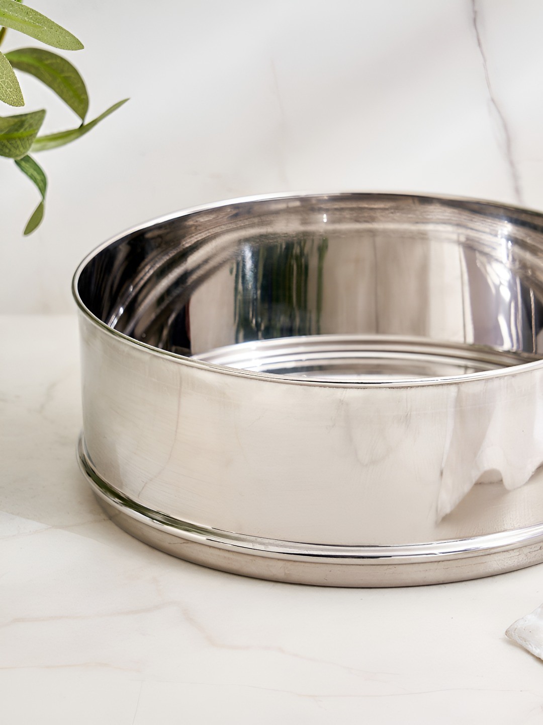 

Home Centre Silver-Toned 2024 Stainless Steel Container