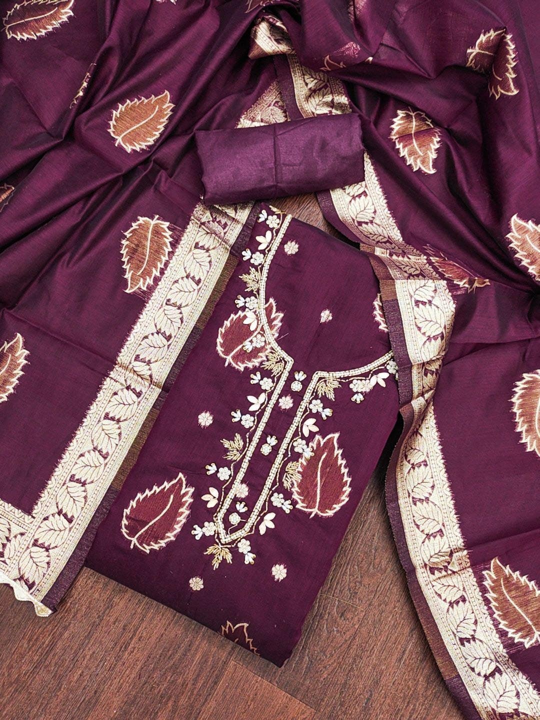 

MANVAA Ethnic Motifs Embellished Unstitched Dress Material, Purple