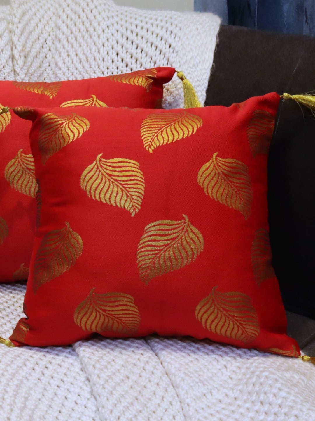 

HOME9INE Red Set of 2 Floral Square Cushion Covers