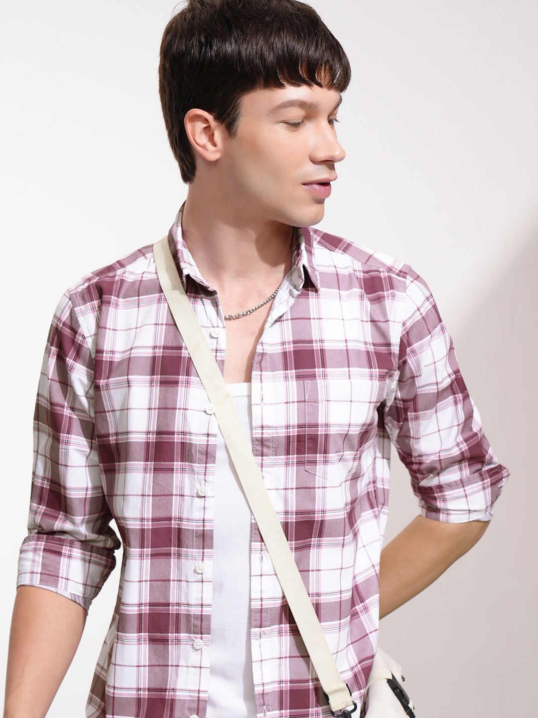 

Highlander Men Printed Checked Casual Shirt, Pink