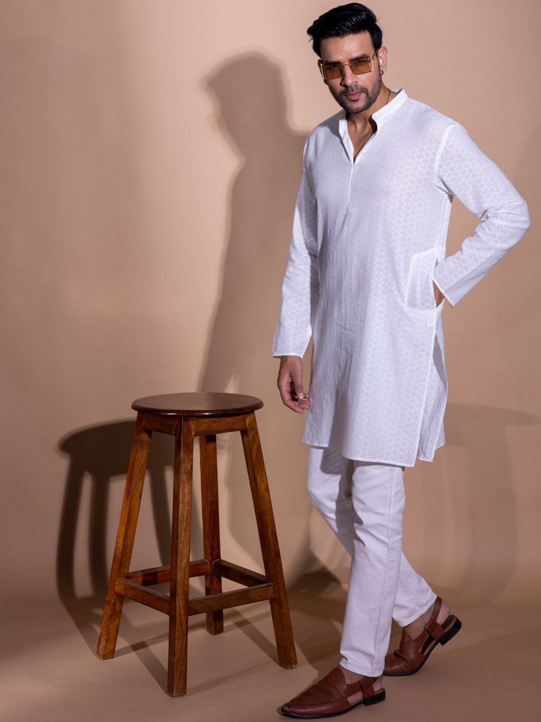 

INAAYA JAIPUR Chevron Woven Design Mandarin Collar Long Sleeves Pure Cotton Straight Kurta, White