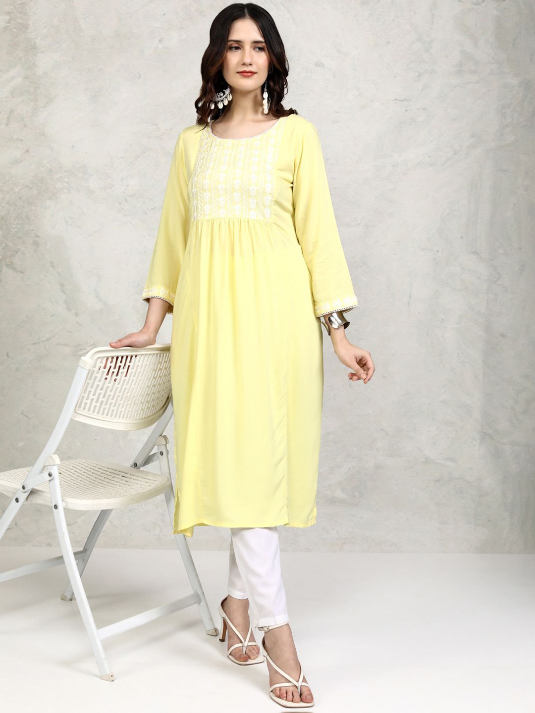 

Vishudh Yellow Floral Embroidered Thread Work Round Neck Straight Kurta