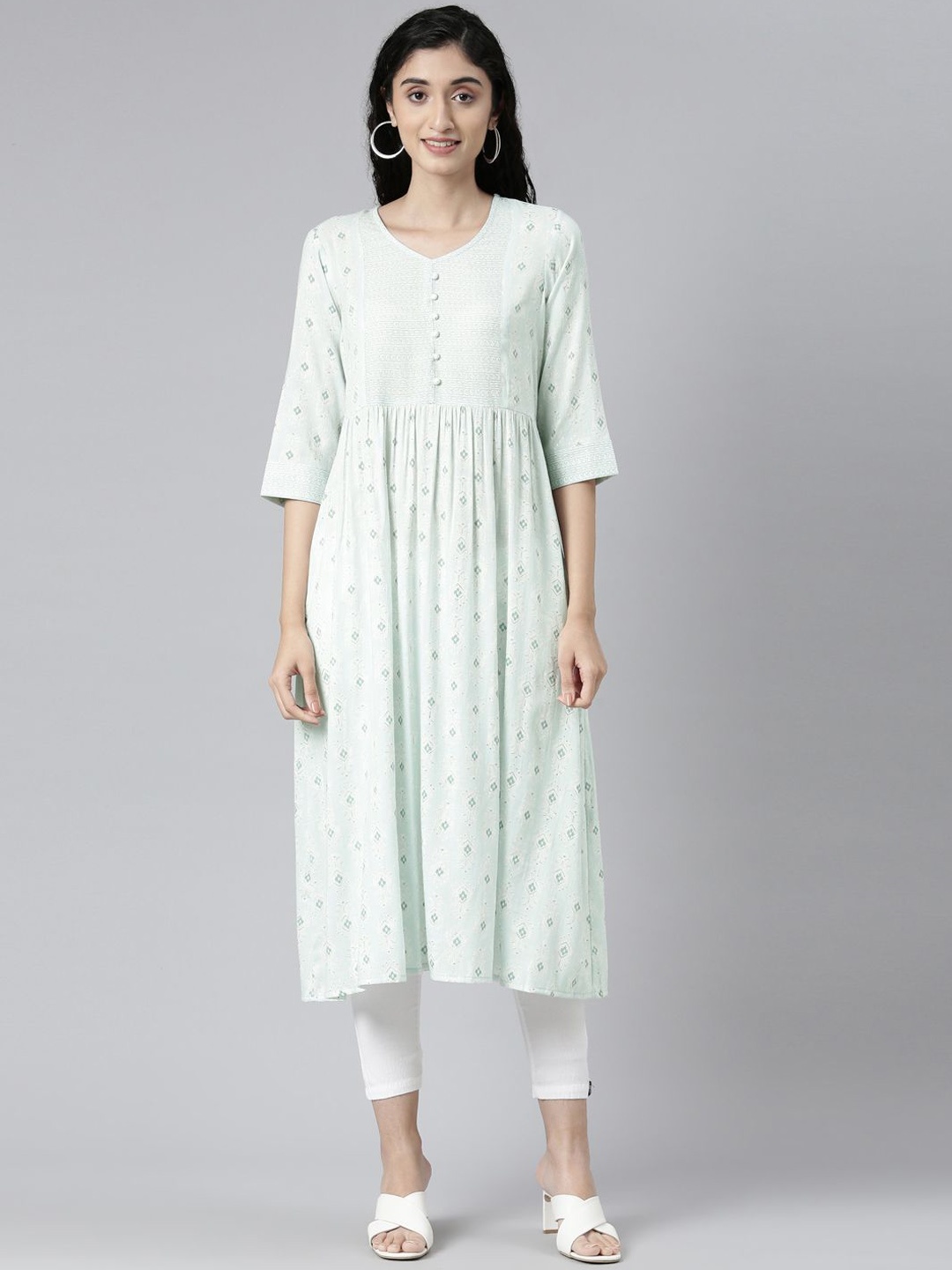 

Samhitas Geometric Printed Regular A-Line Kurta, Green