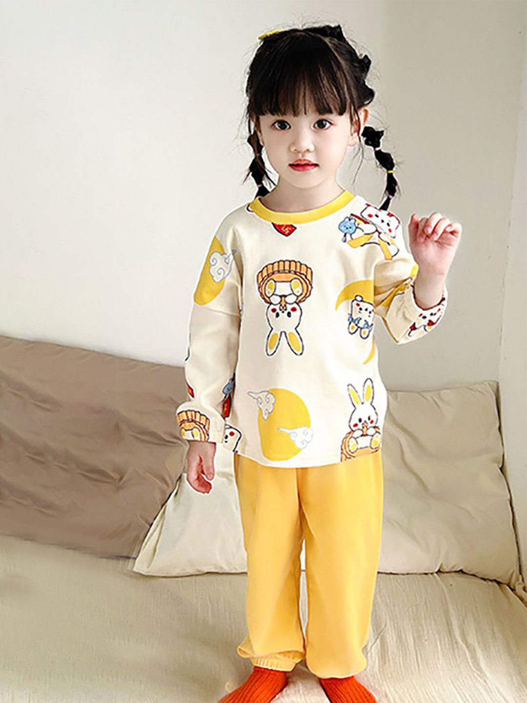 

StyleCast x Revolte Girls Printed T-shirt with Pyjamas, Yellow