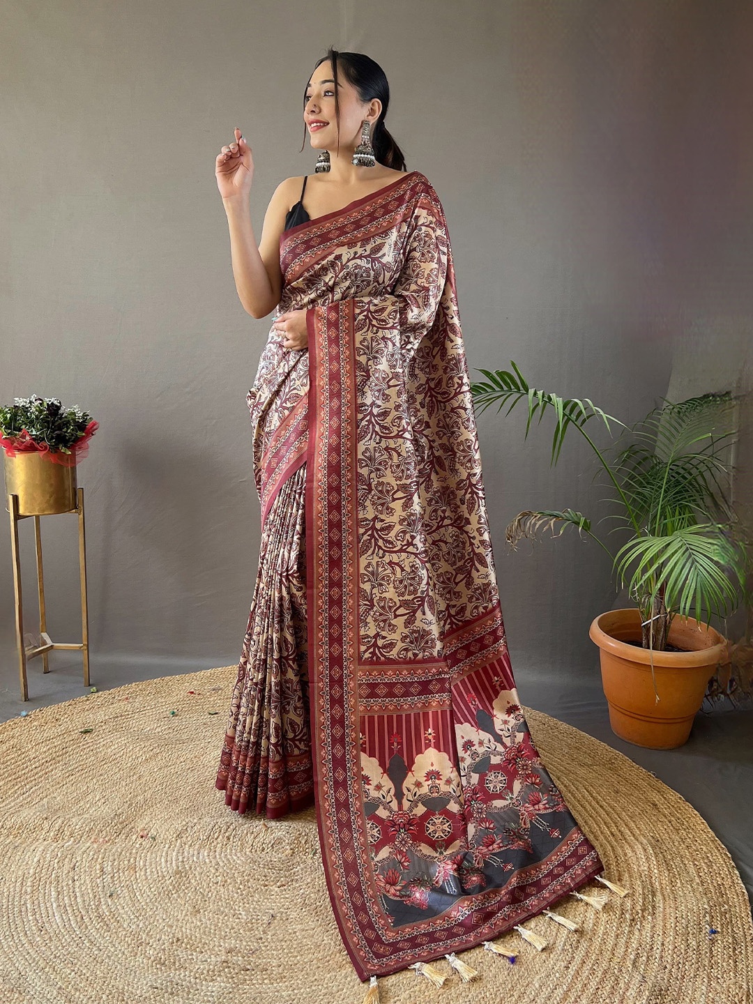 

STAVA CREATION Ethnic Motifs Printed Pure Cotton Chanderi Saree, Cream