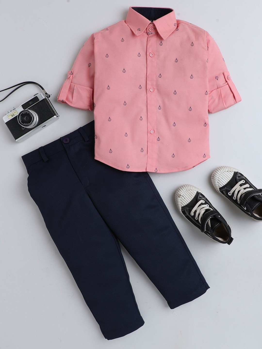 

Lil homies Boys Printed Shirt with Trousers, Peach