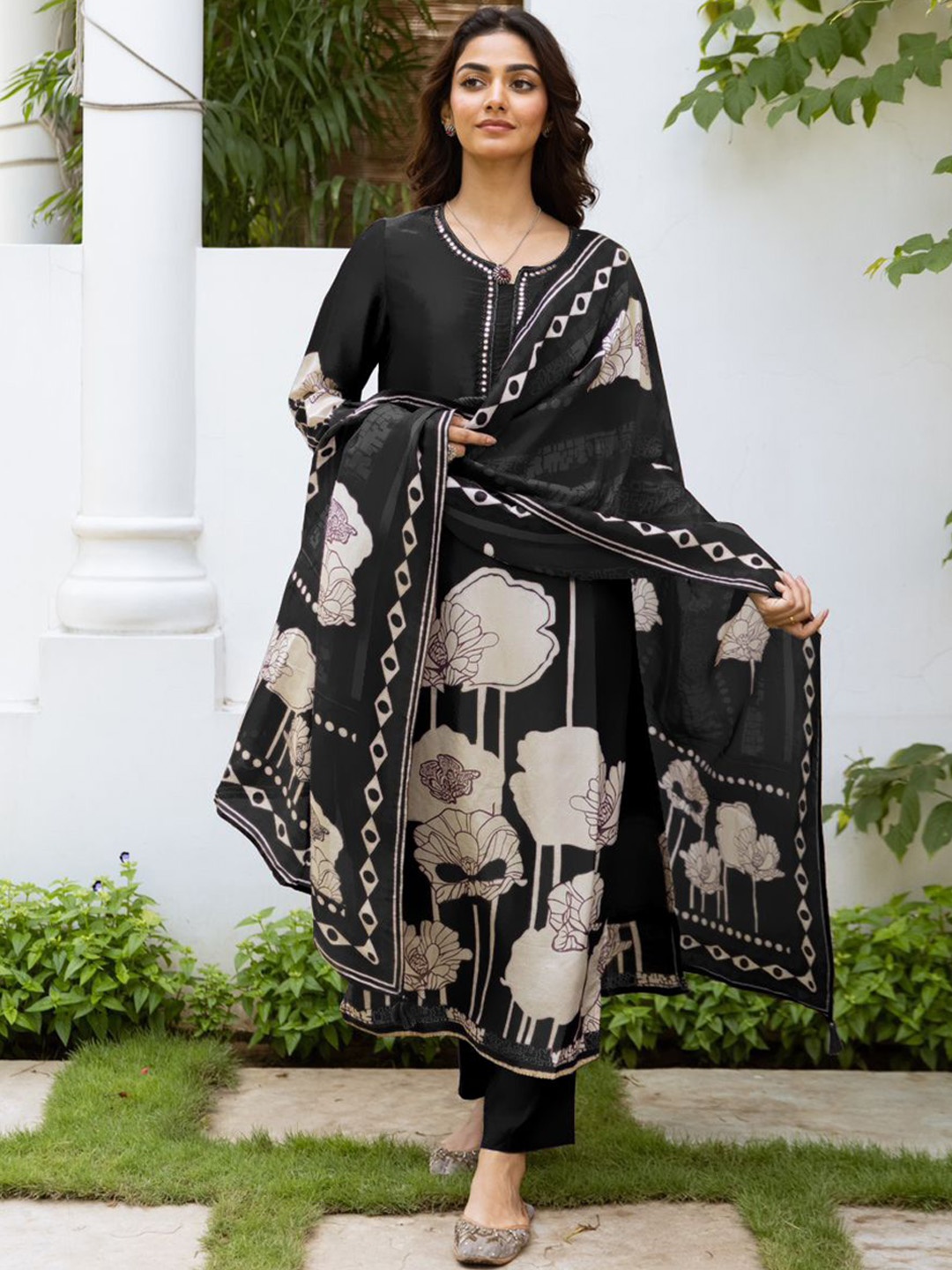 

Anouk Black Floral Printed Mirror Work Pure Cotton Kurta with Trouser & Dupatta