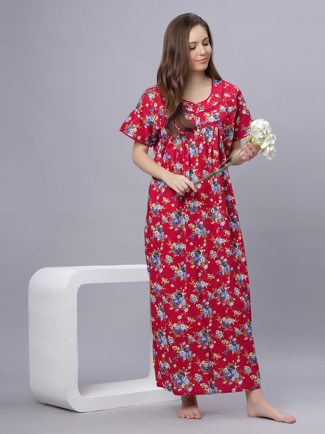 

QUIRA Women Printed Maxi Nightdress, Red