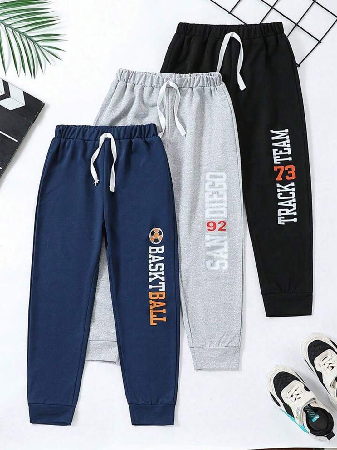 

Googo Gaaga Boys Pack Of 3 Mid-Rise Joggers, Grey
