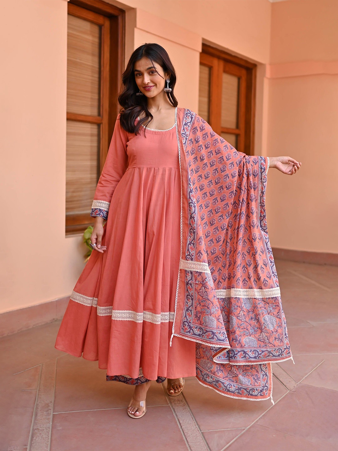 

Bunaai Panelled Gotta Patti Kurta with Trouser & Dupatta, Coral