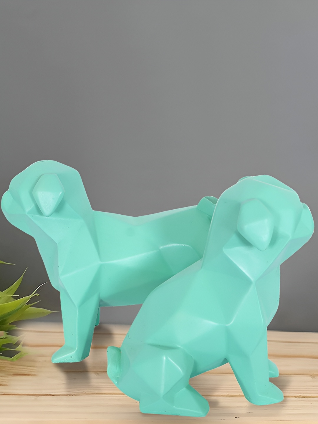 

Zart Green 2 Pieces Dog Shaped Showpieces