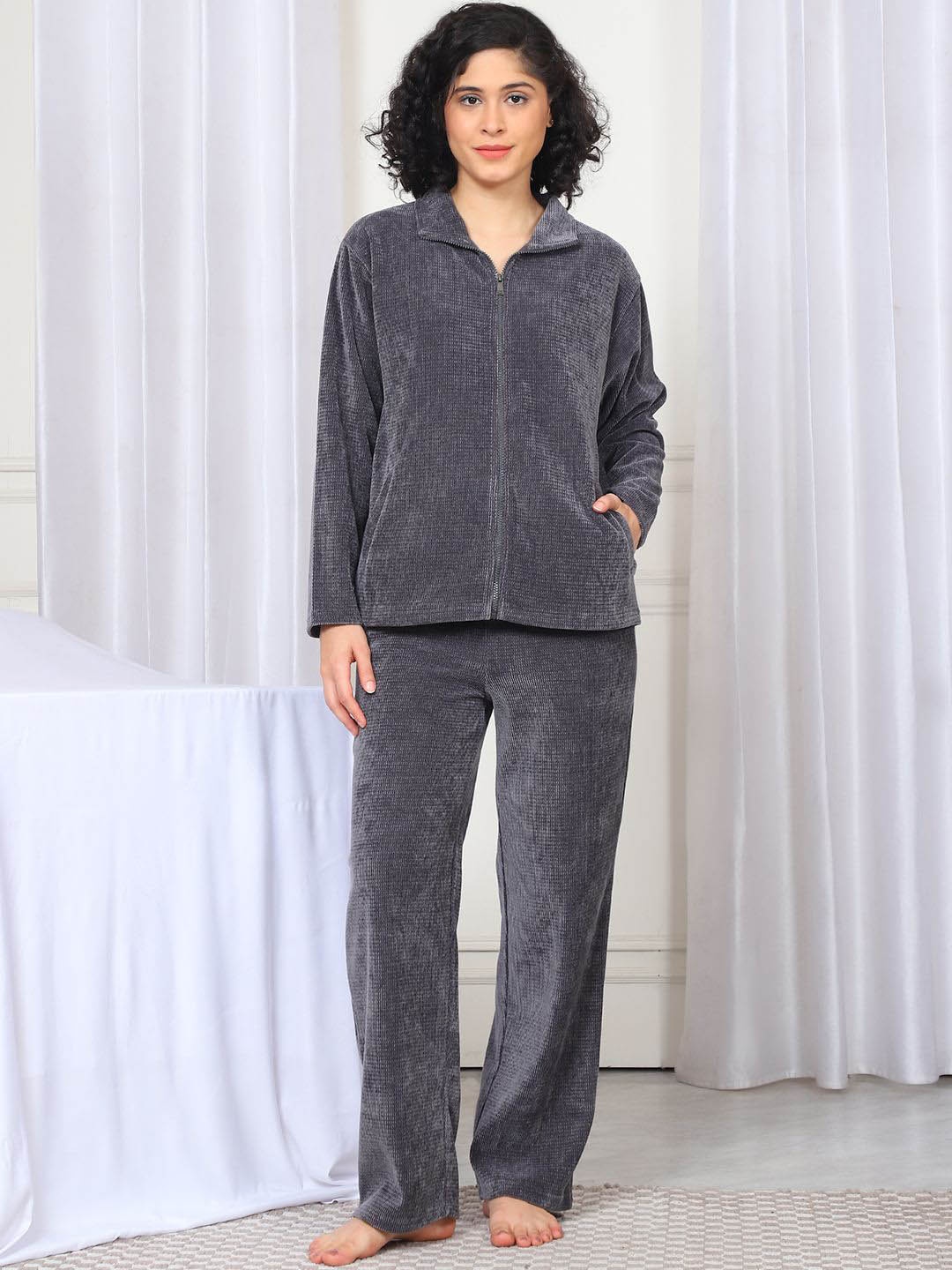 

Kanvin Women Night suit, Charcoal