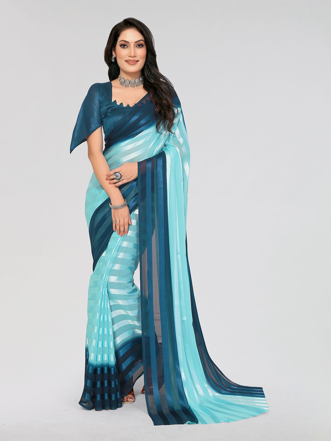 

Moda Rapido Striped Printed Saree, Blue