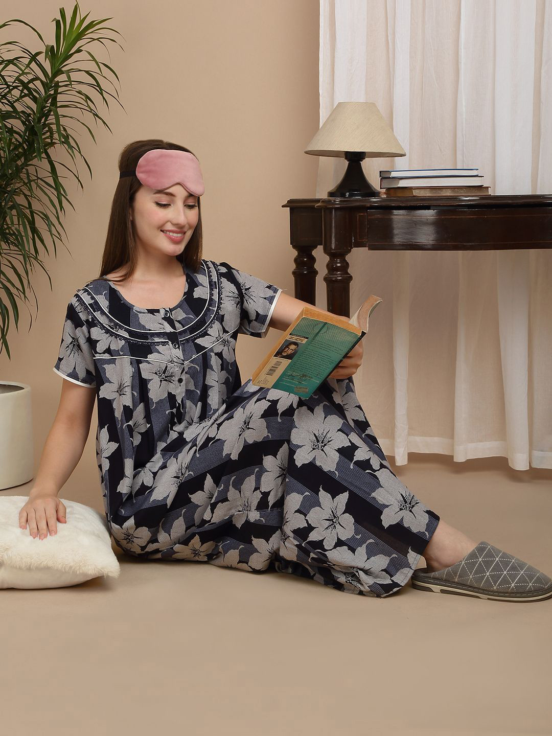 

Sweet Dreams Women Printed Maxi Nightdress, Navy blue