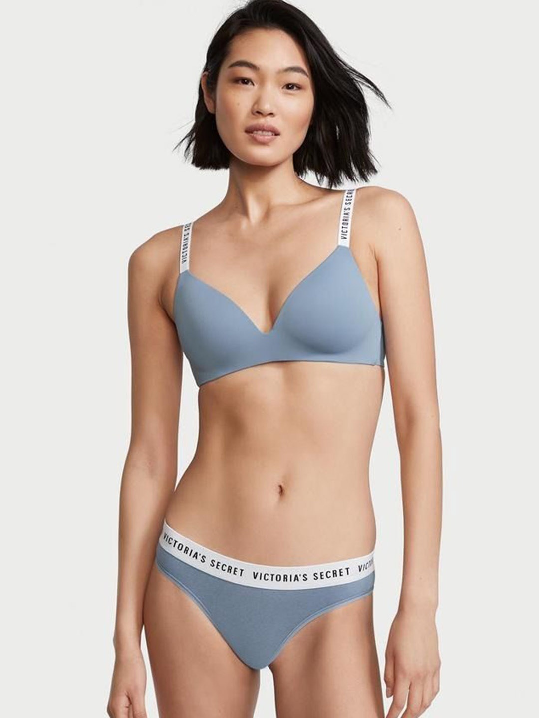 

Victoria's Secret Women Low-Rise Thong Briefs 111252843JSD, Blue