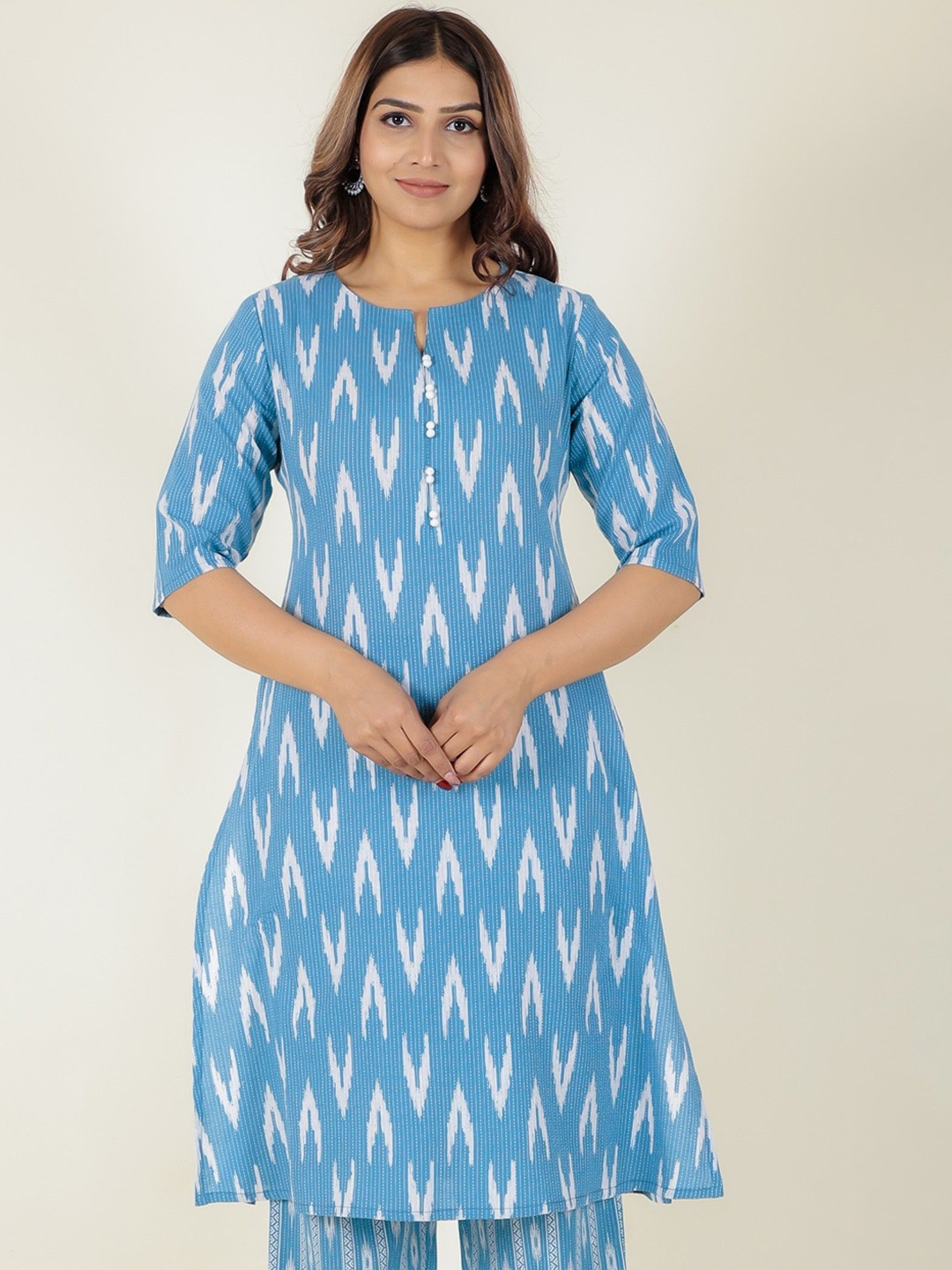 

Aramya Geometric Printed Round Neck Three-Quarter Sleeves Pure Cotton Straight Kurta, Blue