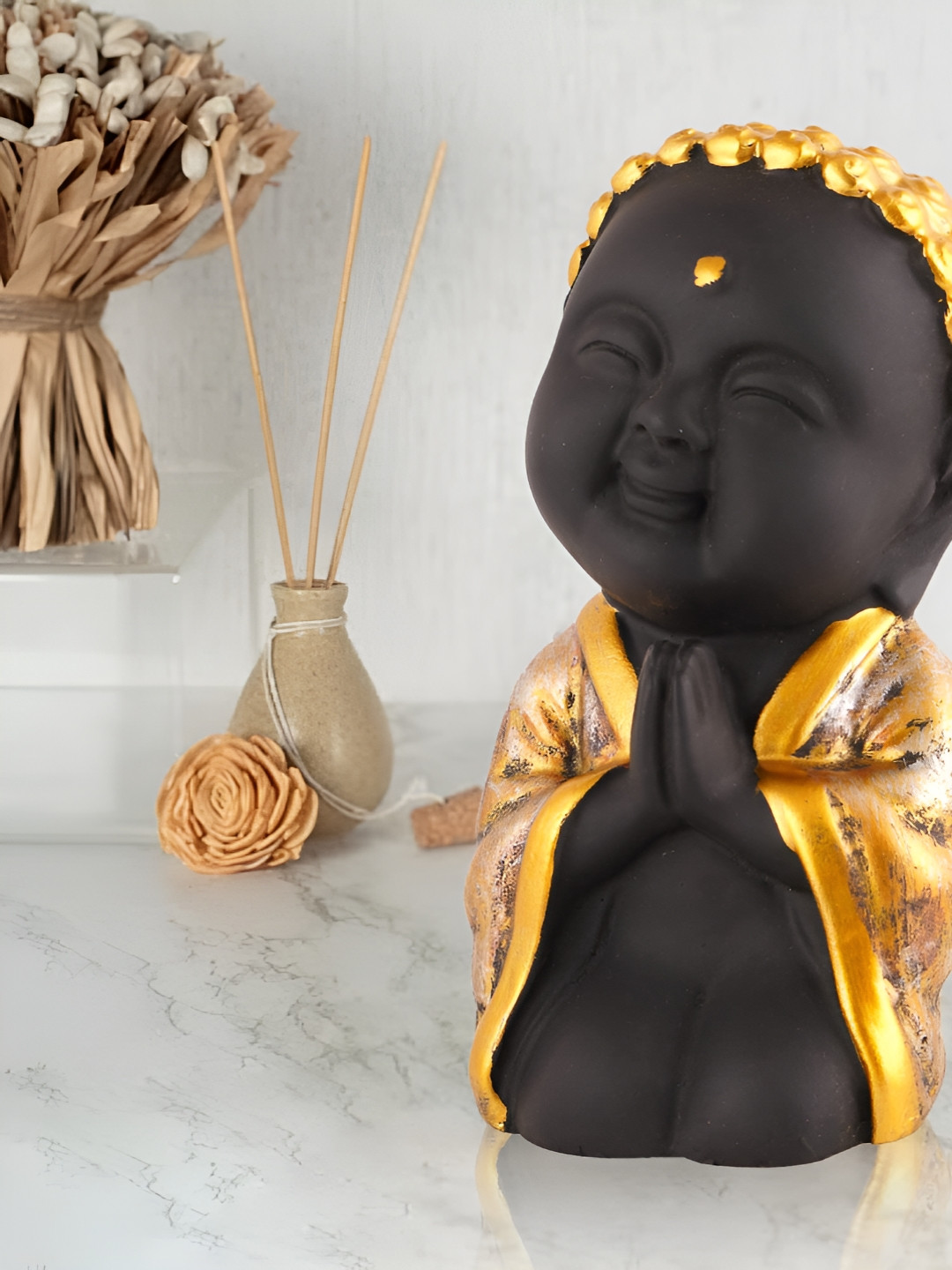

Zart Black Idol Showpiece