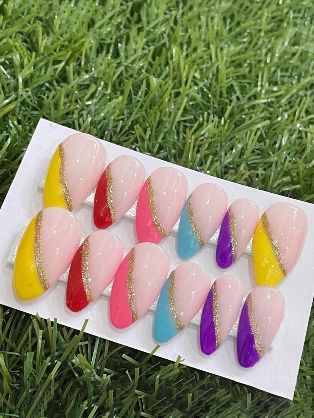 

AMOK STORE Set Of 14 Stick On Artificial Nails Kit - Pink