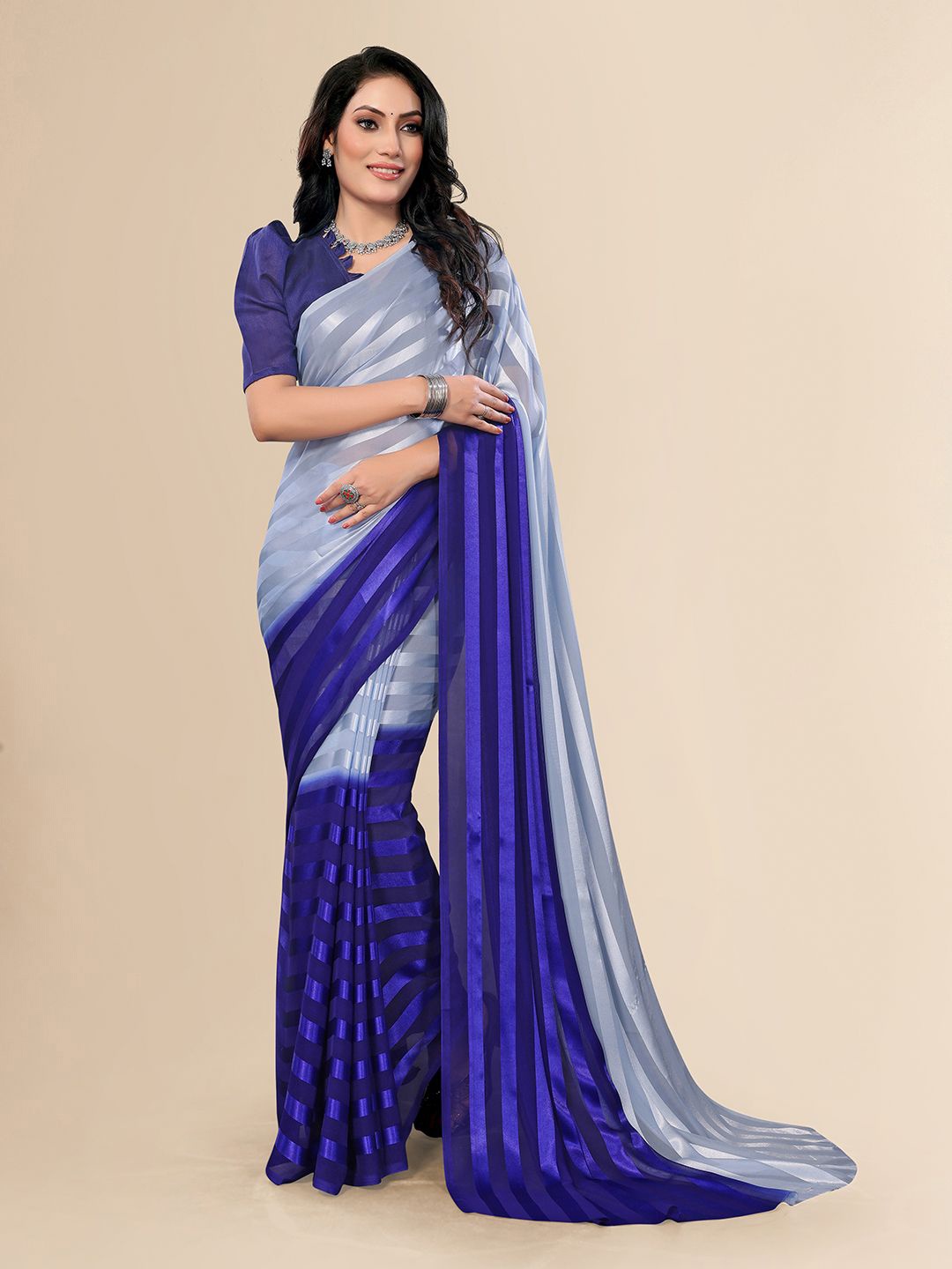 

Moda Rapido Striped Printed Saree, Blue