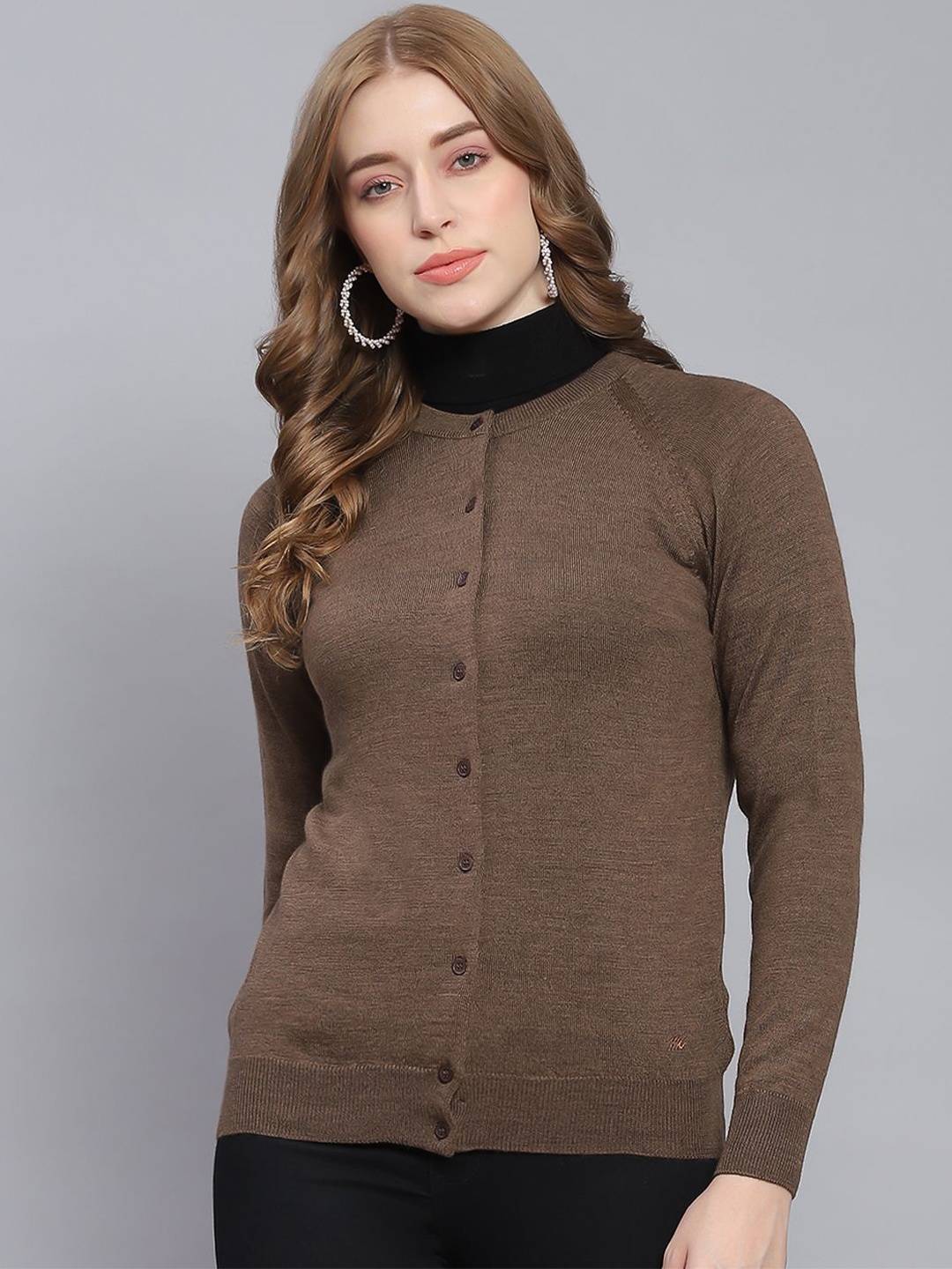 

Monte Carlo Women Woollen Round Neck Long Sleeves Cardigan, Brown