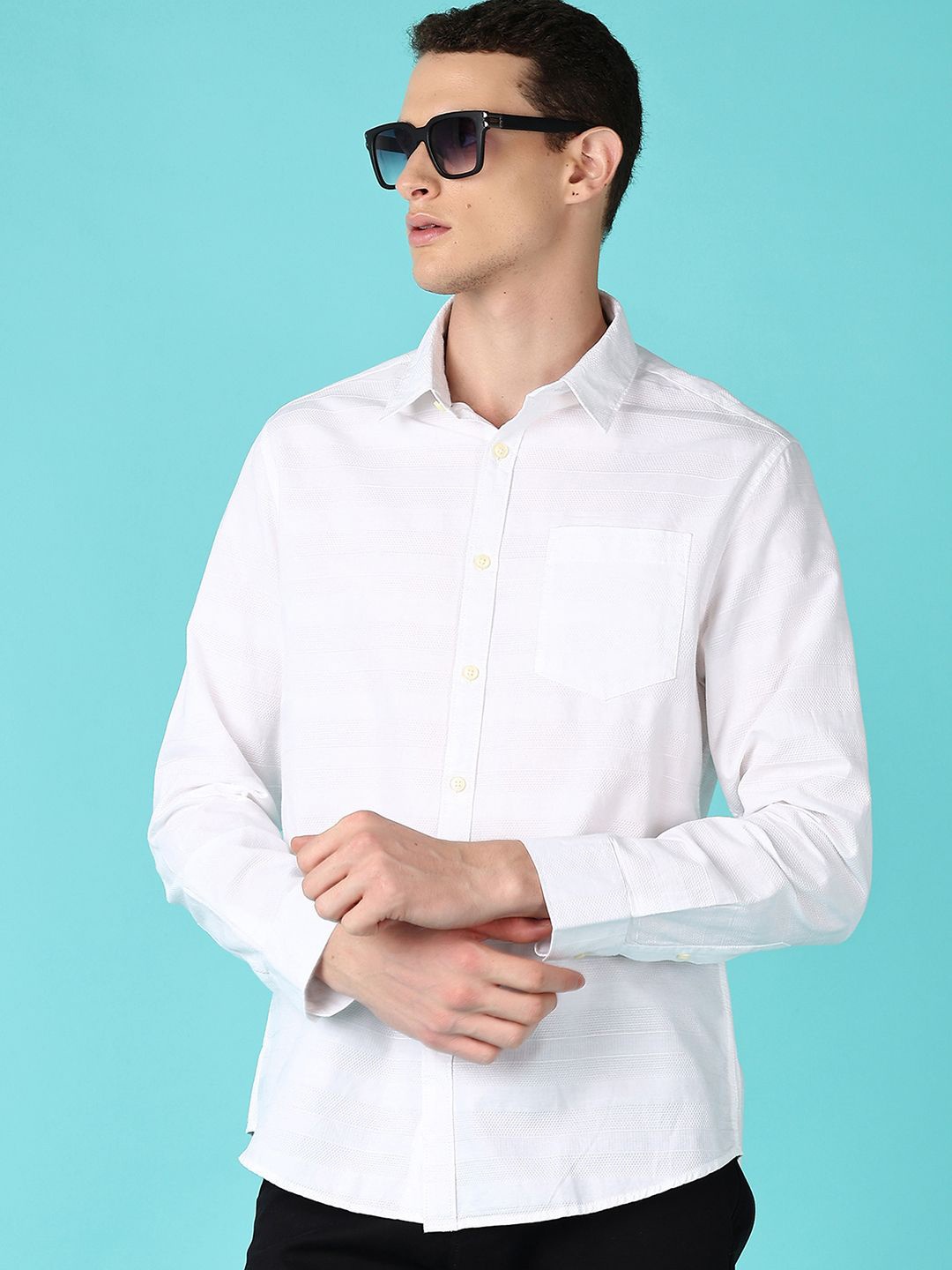 

V-Mart Men Spread Collar Solid Cotton Casual Shirt, White