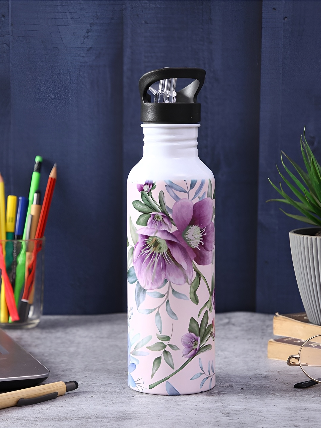 

PENTADECO White & Purple Floral Printed Aluminium Water Bottle 600ml