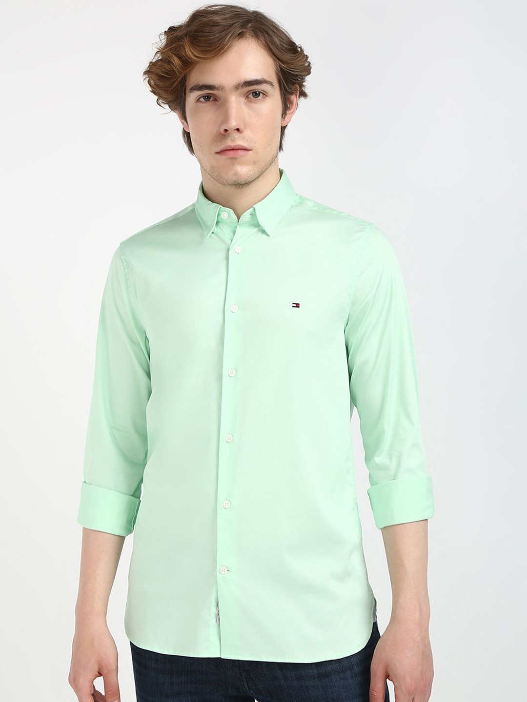 

Tommy Hilfiger Men Slim Fit Opaque Casual Shirt, Green
