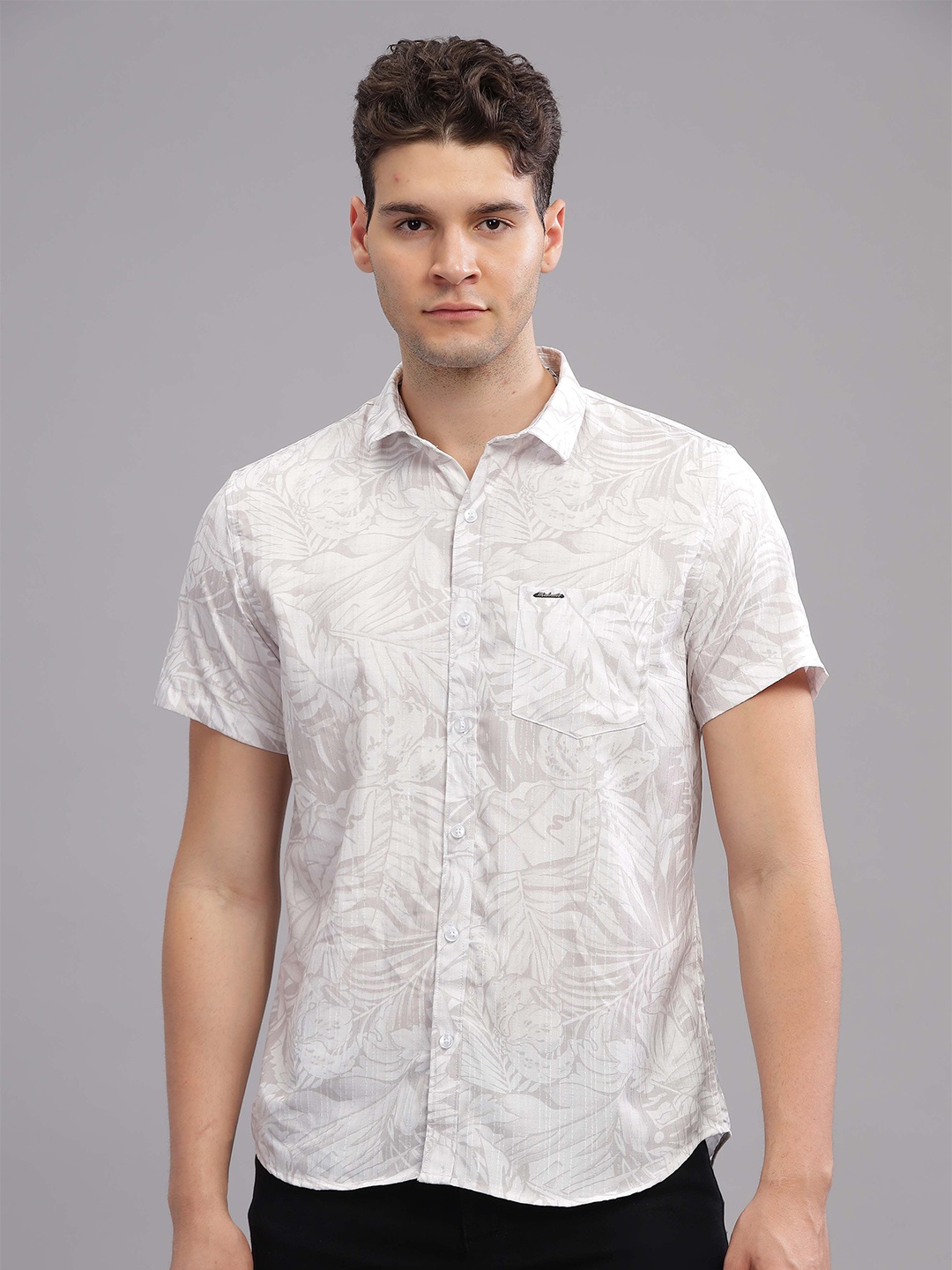 

HOUSE OF MAHNOTS Men Classic Spread Collar Floral Printed Casual Shirt, Grey