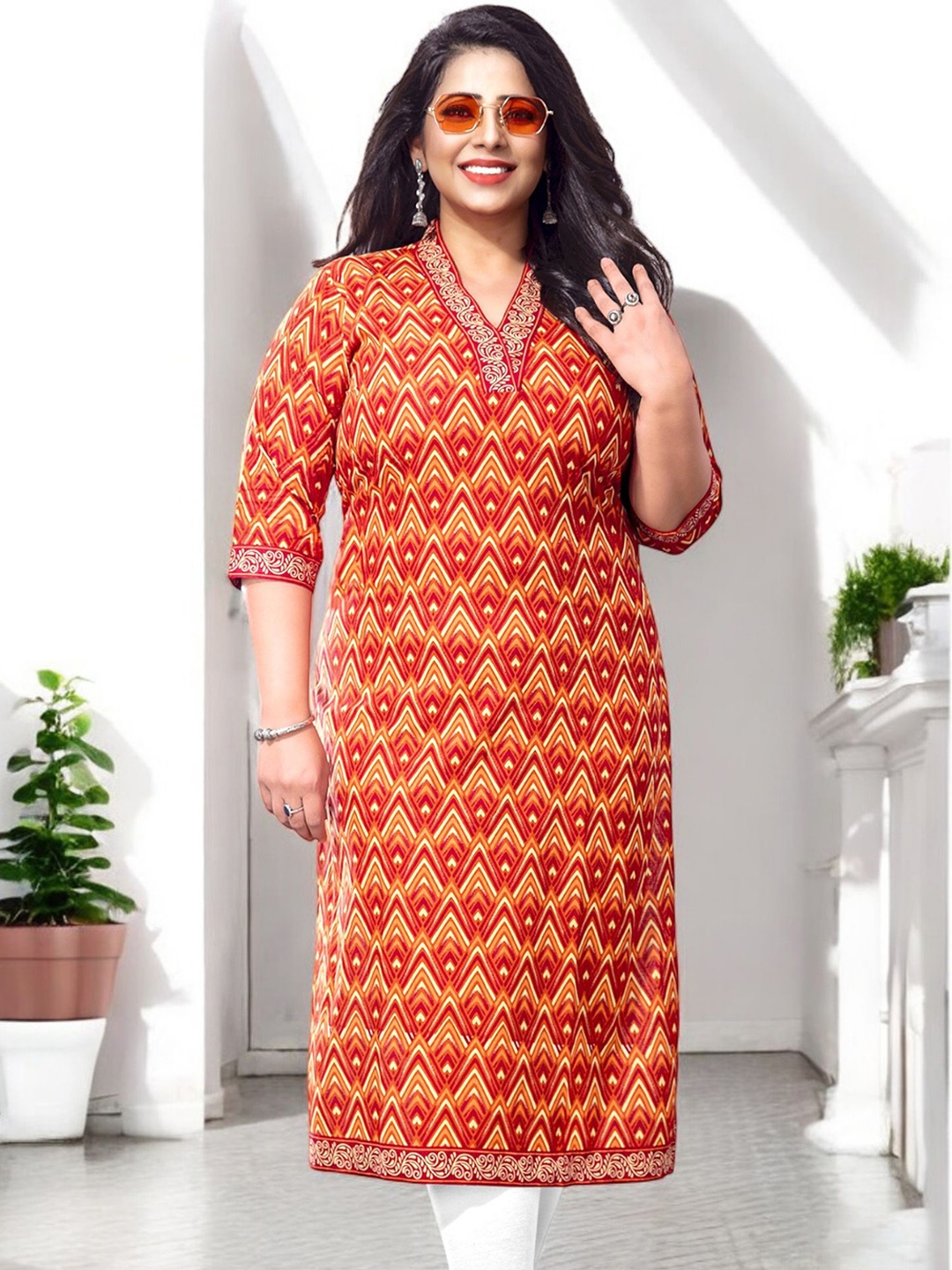 

Jevi Prints Plus Size Ethnic Motifs Printed V-Neck Straight Cotton Kurta, Red