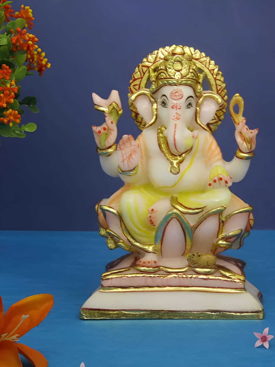 

HANDICRAFTS PARADISE White & Gold Toned Religious Ganesh Idol Showpiece