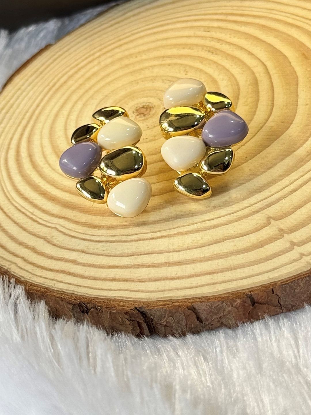 

The Jewellery Tale Contemporary Studs Earrings, Purple