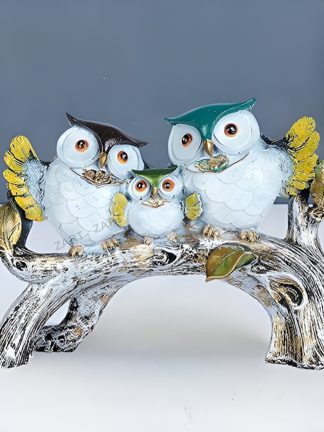 

Zart White & Yellow Birds and Animals Figurine Showpiece