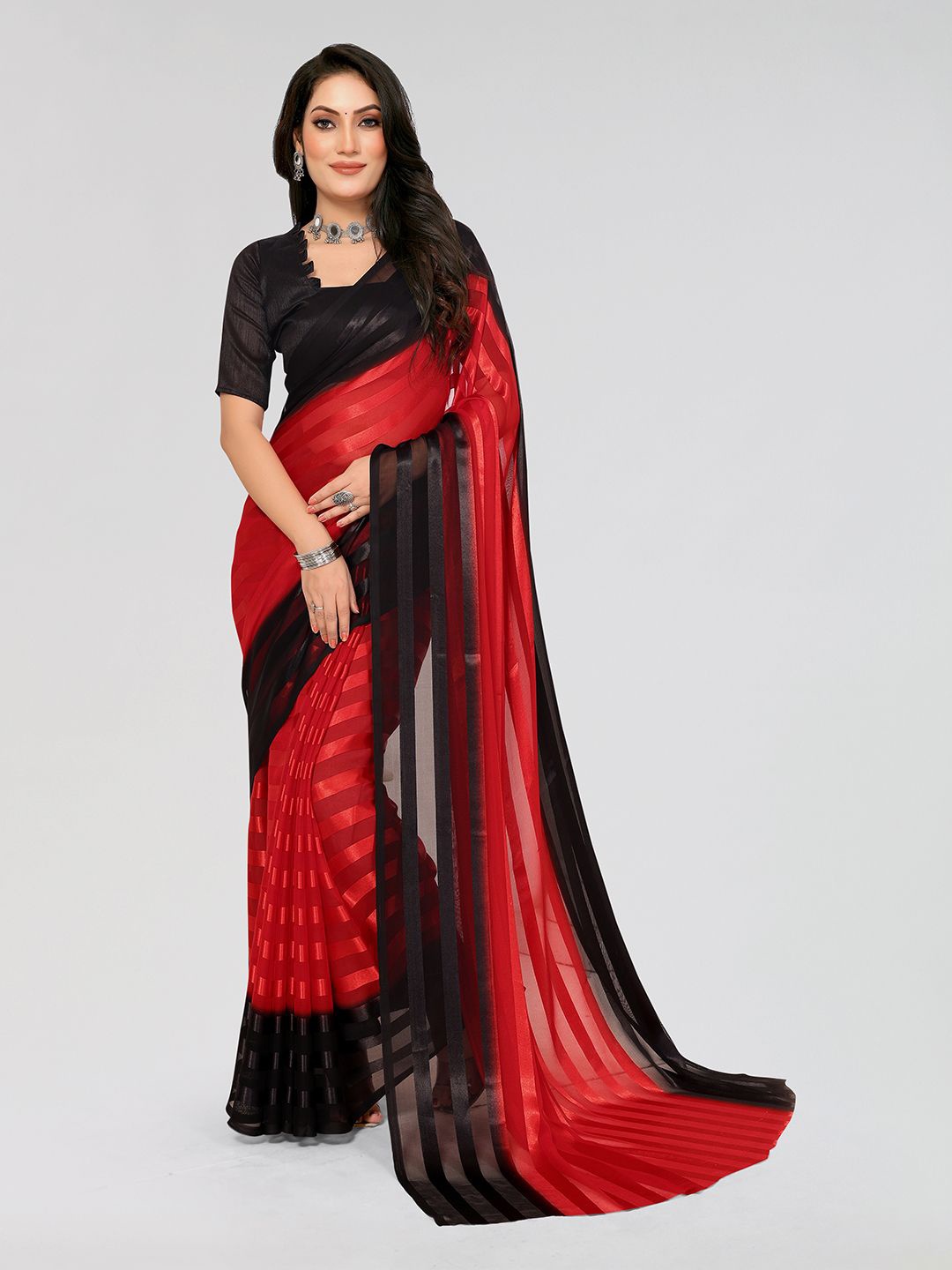 

Moda Rapido Striped Printed Saree, Red