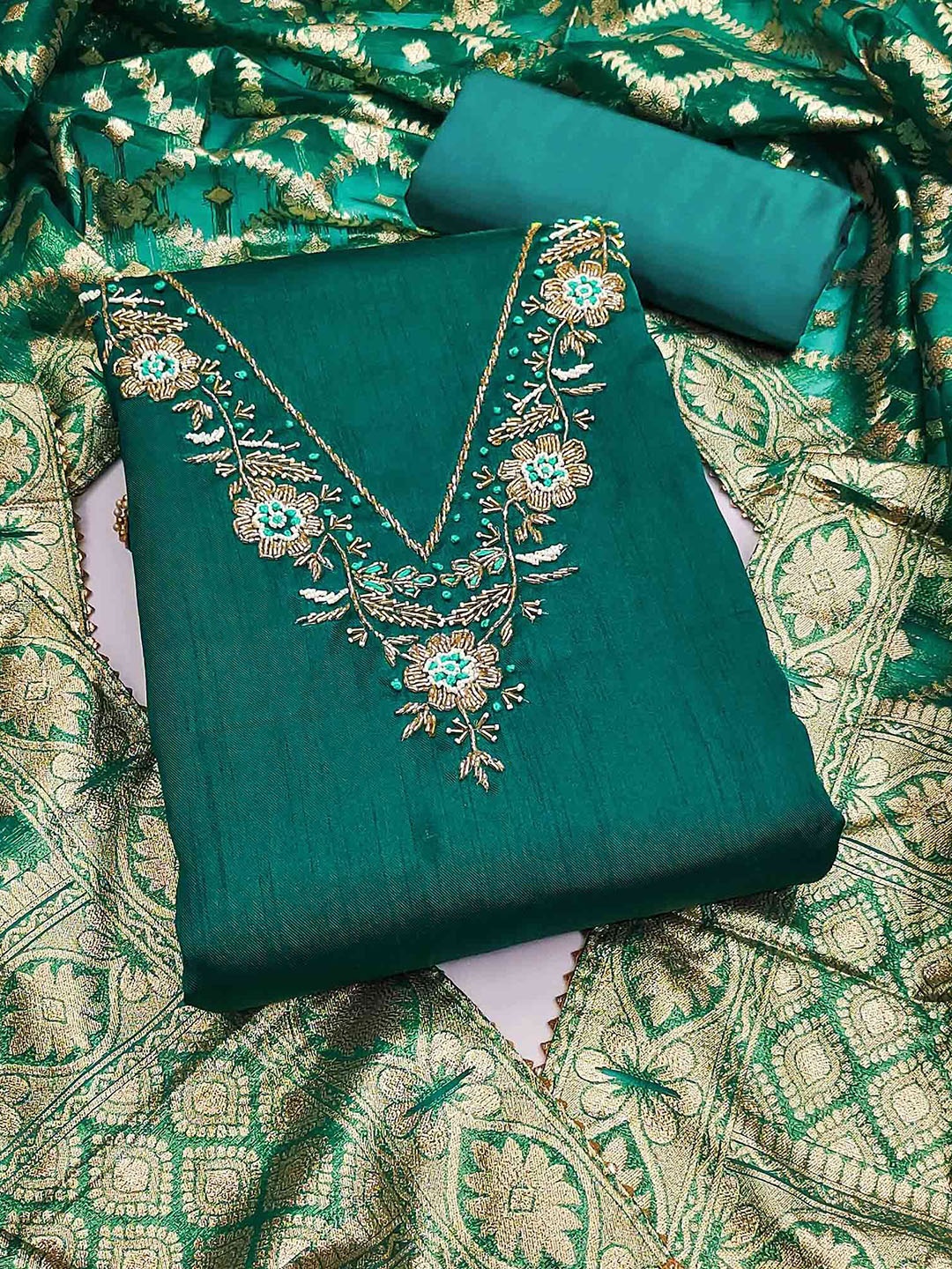

Peachmode Floral Embroidered Beads & Stones Unstitched Dress Material, Green