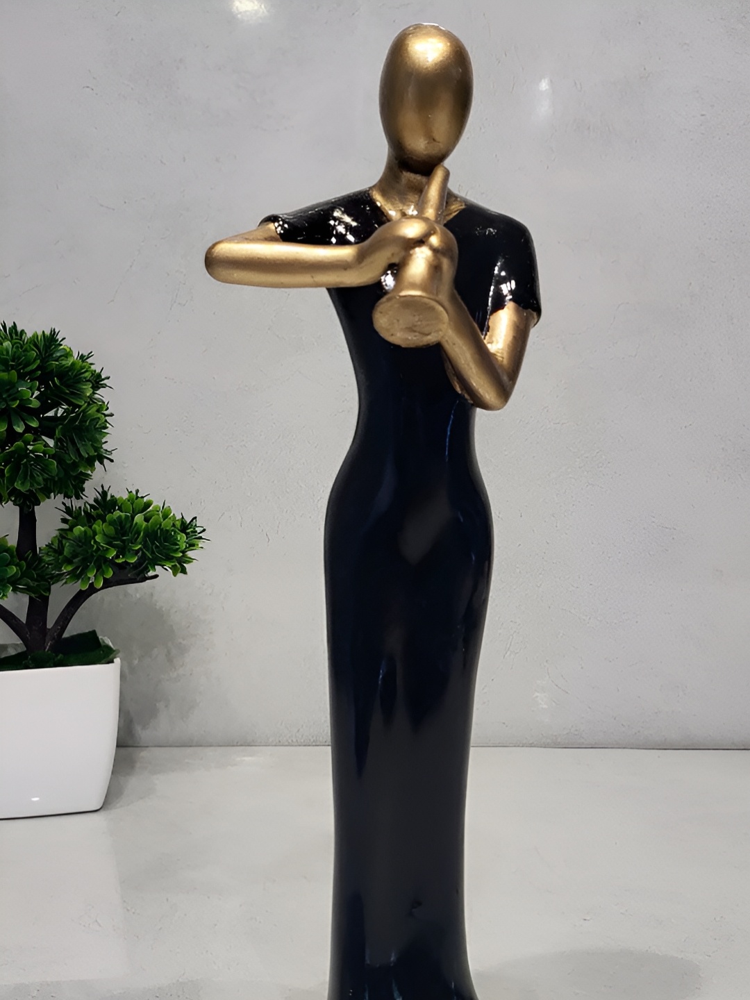 

Zart Black Religious Idol Showpiece