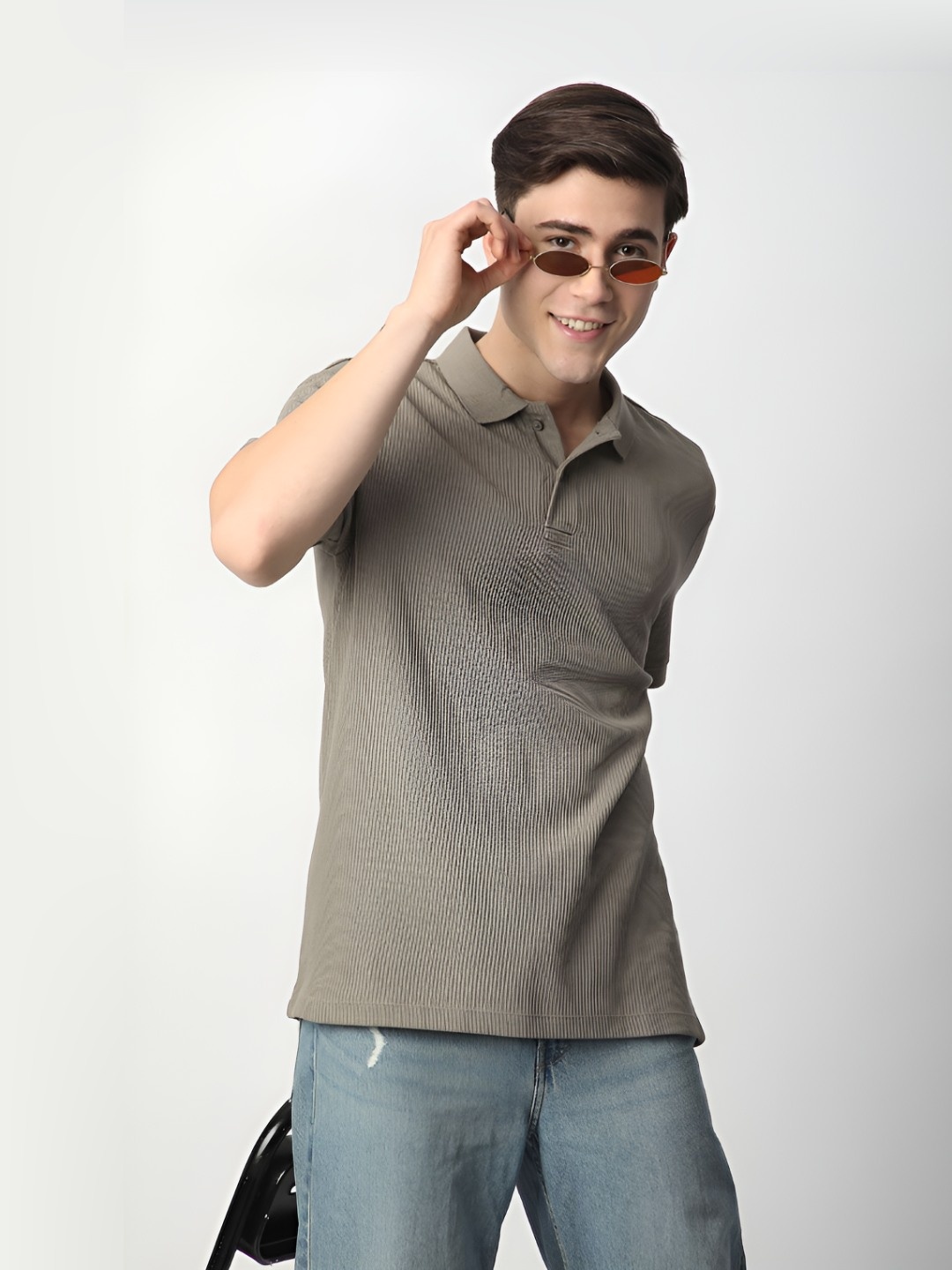 

R&B Men Solid Polo Collar Cotton T-shirt, Green