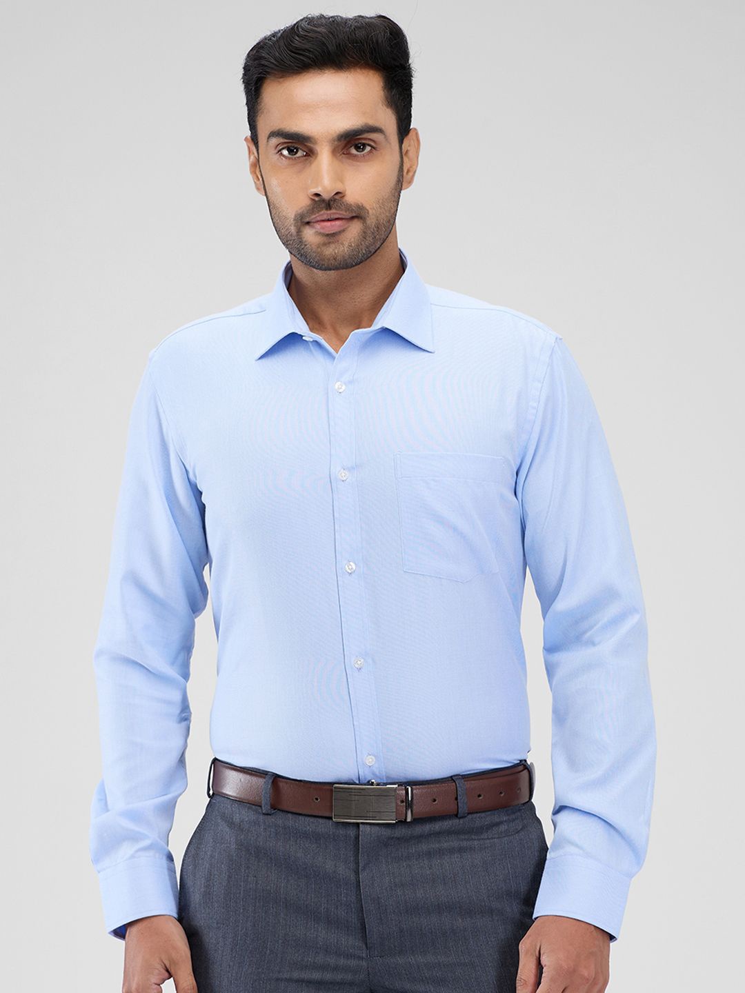 

Parx Men Spread Collar Solid Slim Fit Formal Shirt, Blue