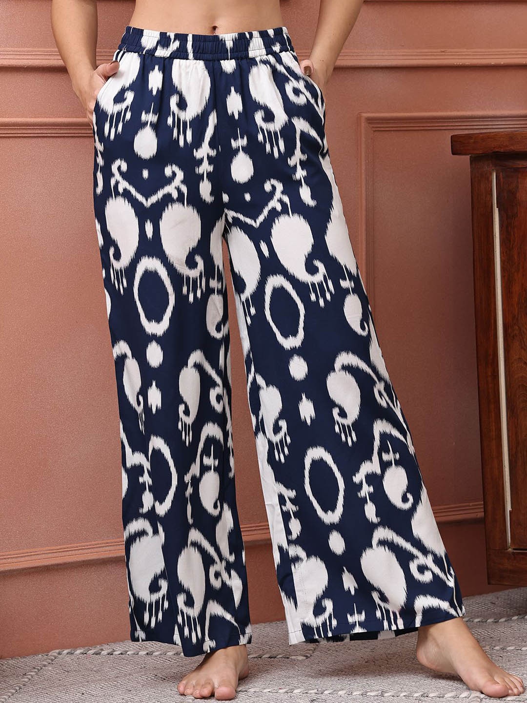 

Claura Women Printed Flared Slip-On Lounge Pants, Navy blue