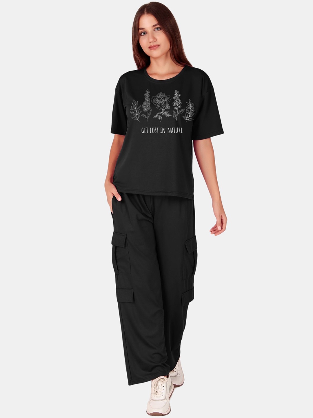 

Fasense Women Printed T-Shirt & Trousers, Black