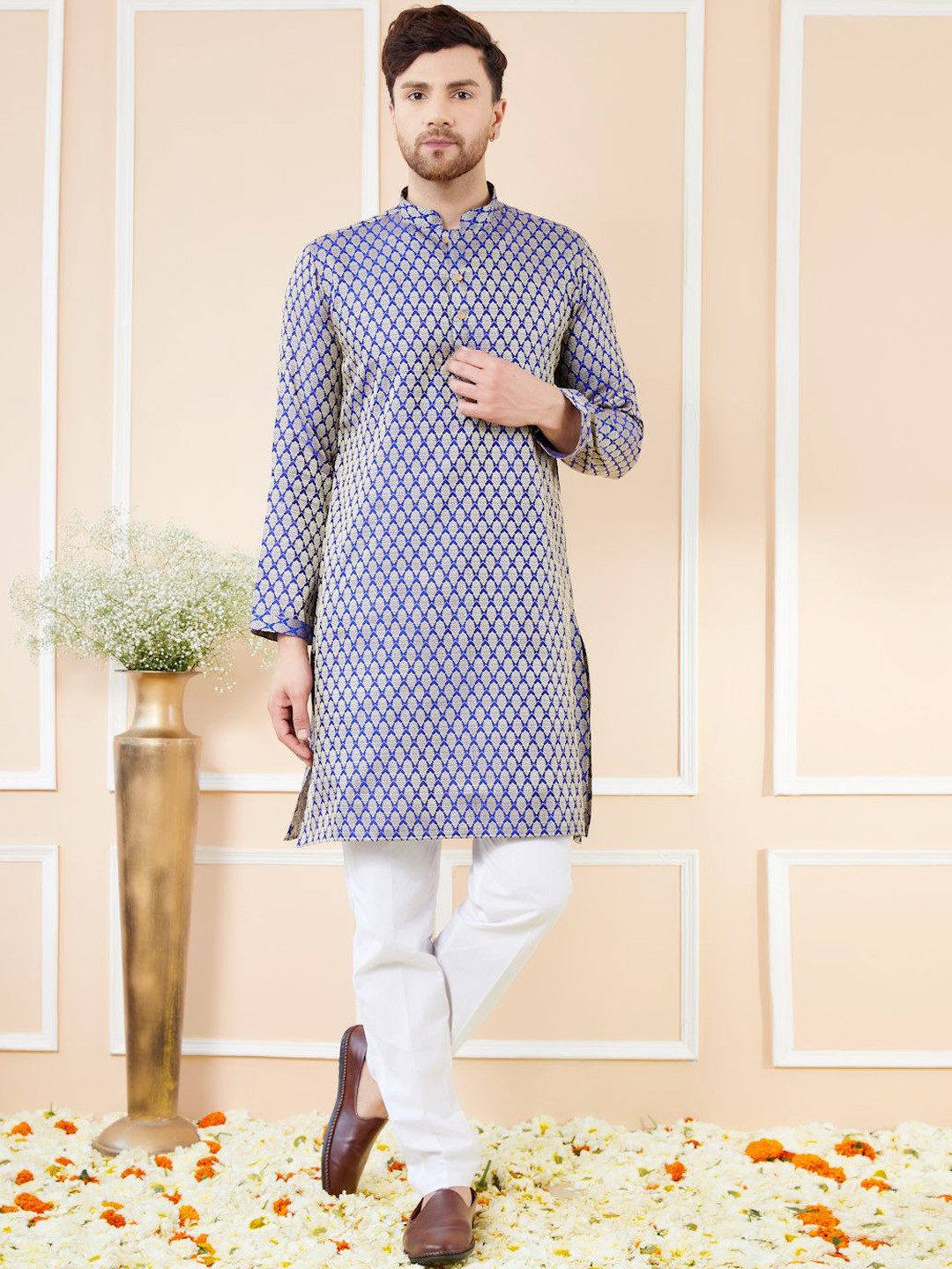 

See Designs Ethnic Motifs Woven Design Long Sleeves Regular Straight Kurta & Pyjama, Blue