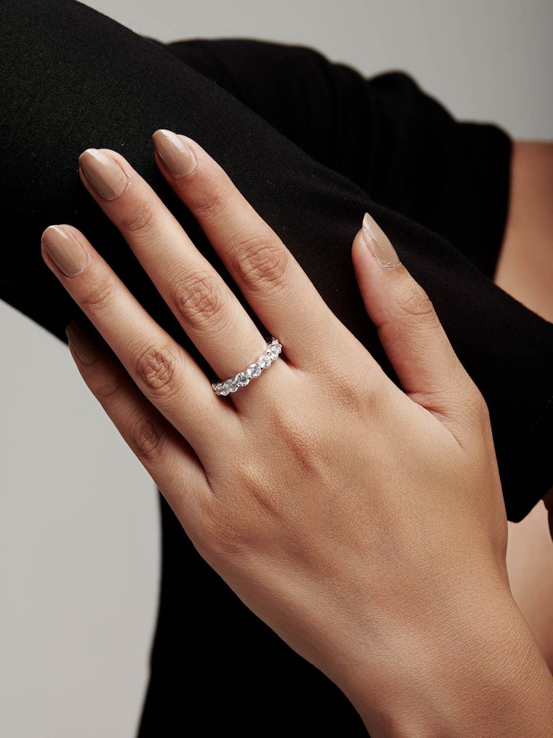 

MISS JO 925 Sterling Silver Rhodium-Plated CZ Stone-Studded Finger Ring