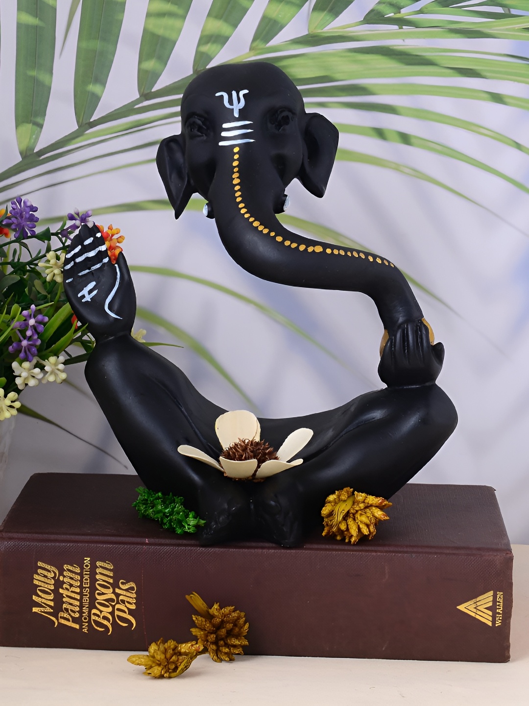 

Zart Black Religious Idol Showpiece