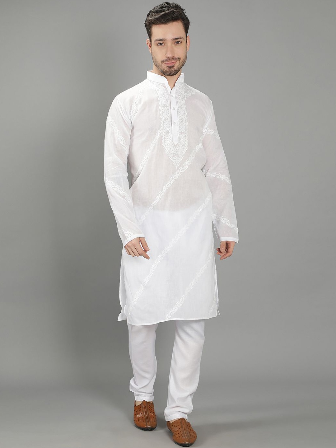 

Seva Chikan Floral Embroidered Mandarin Collar Long Sleeves Pure Cotton Straight Kurta, White