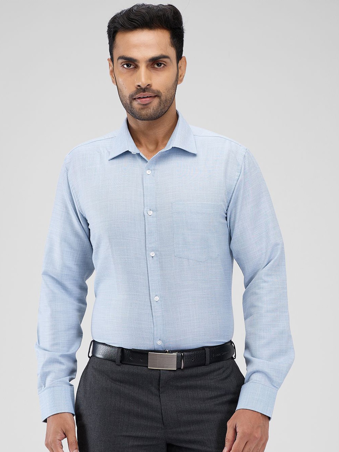 

Parx Men Spread Collar Micro Ditsy Printed Slim Fit Formal Shirt, Blue